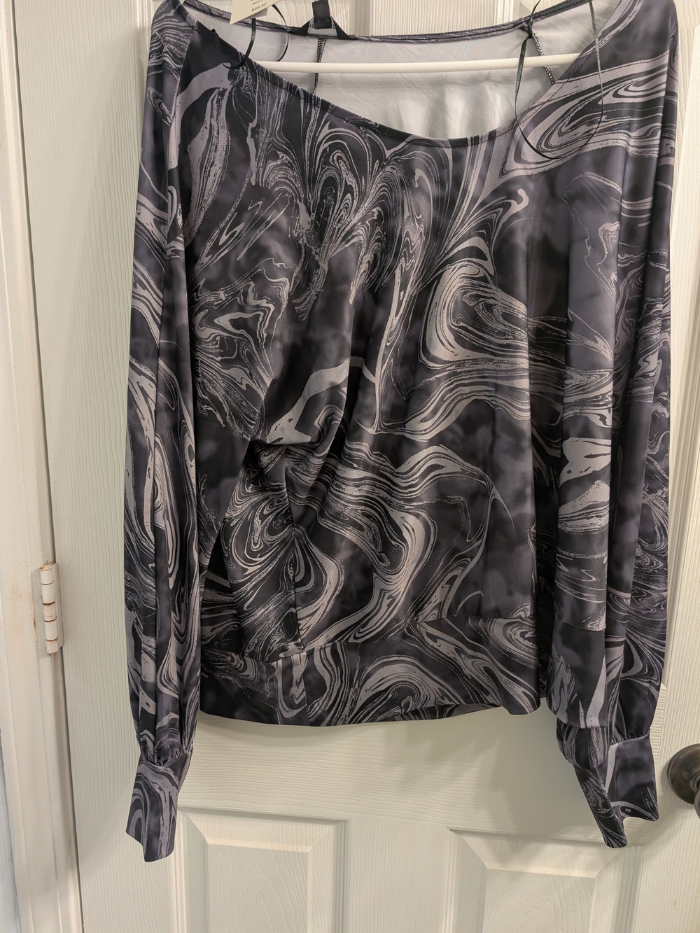 The Limited Black & Gray Marble-Print Silky Long Sleeve Blouse Large Tags